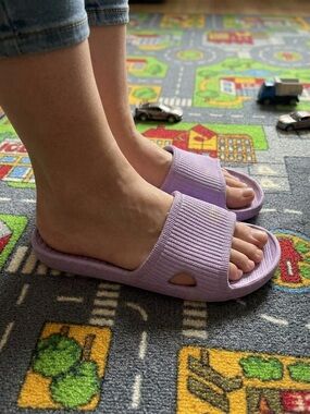Ribbed Lilac Slide Sandals for Women